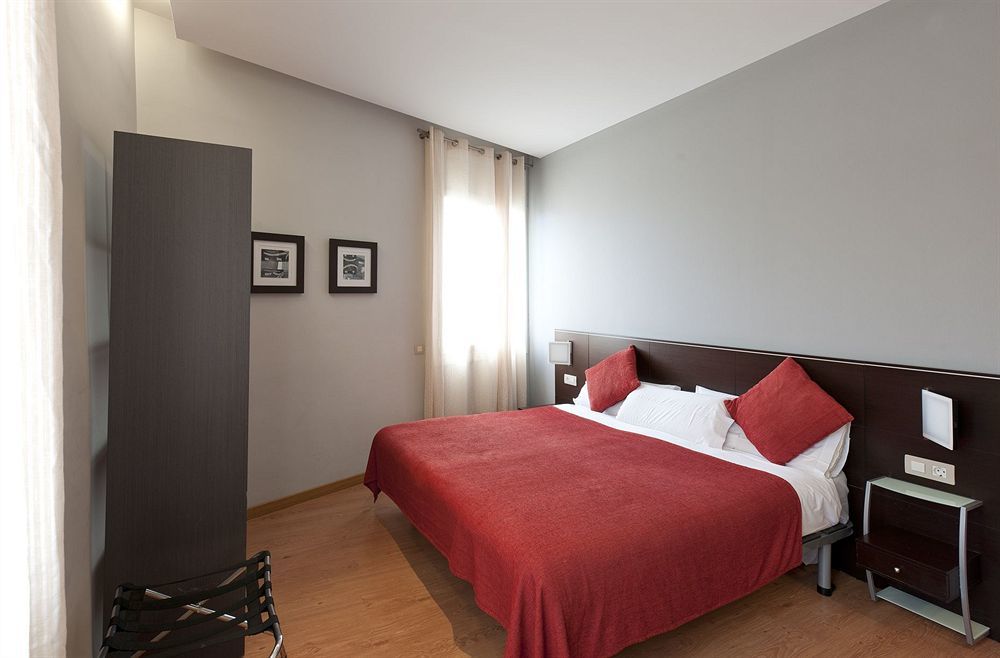 Apartamentos Amister Barcelona Exterior foto