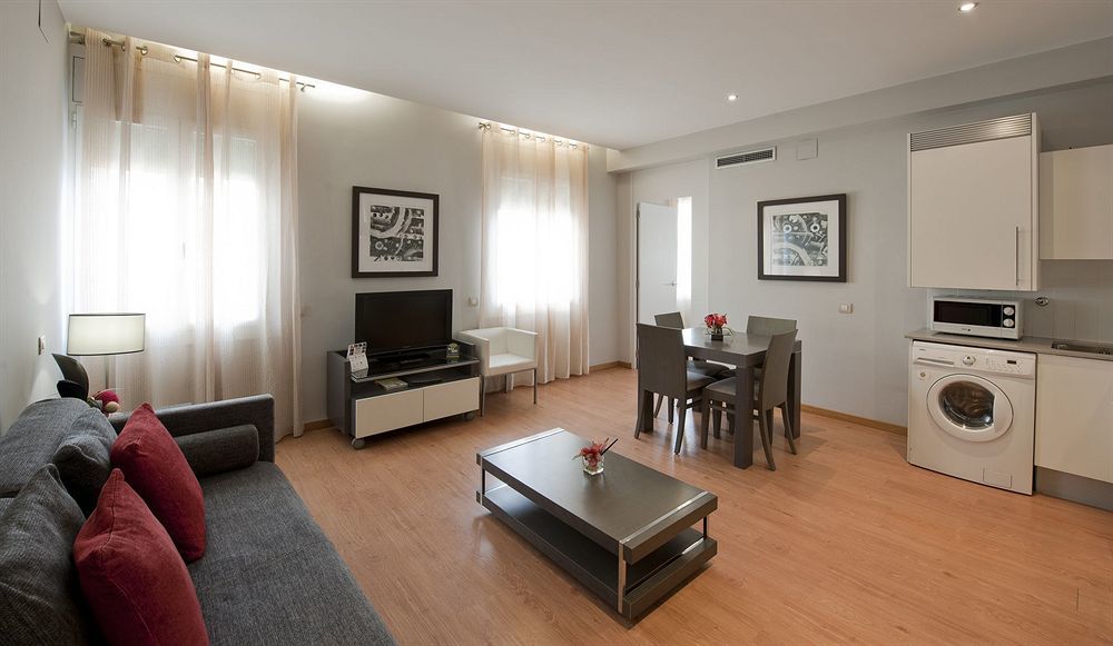 Apartamentos Amister Barcelona Exterior foto