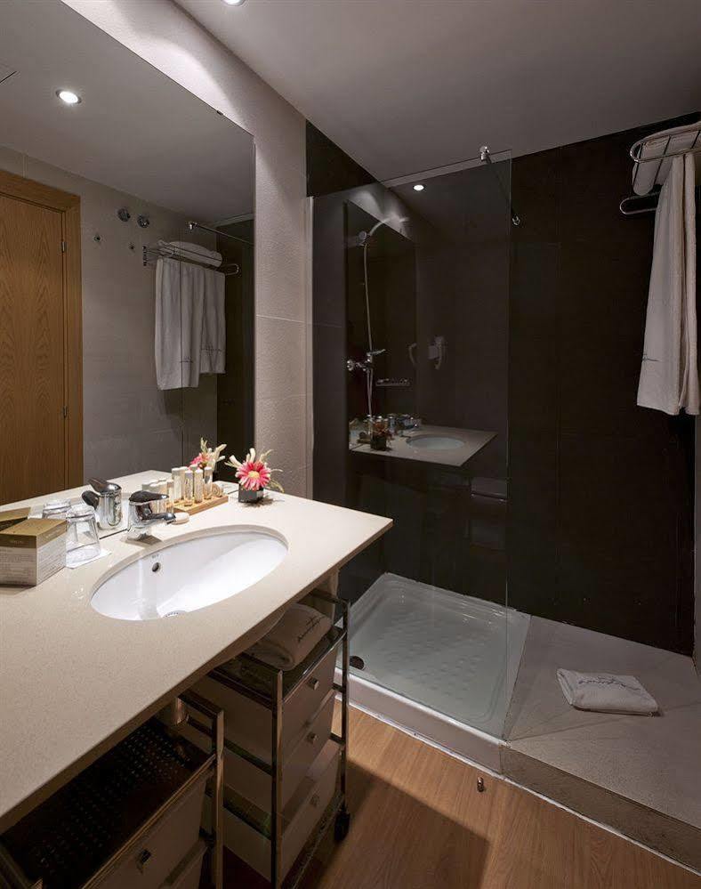Apartamentos Amister Barcelona Exterior foto